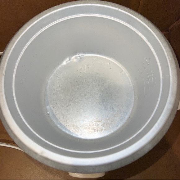 Salton Rice Cooker Model RA3A, 3 cups, Power 360 watts - Picture 3 of 7